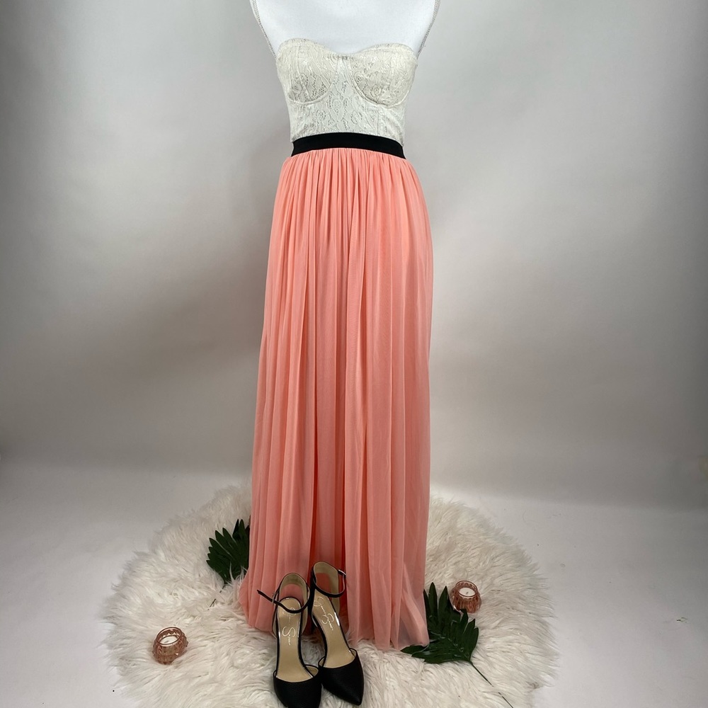 🌿Rue 21 Strapless Spring Maxi Dress